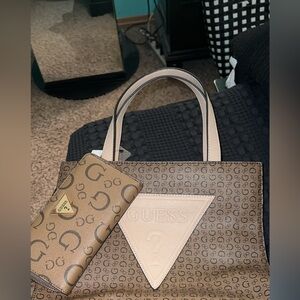 Guess crossbody/shoulder bag with wallet